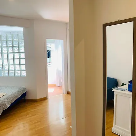 Apartment Charming First Line Estudio In